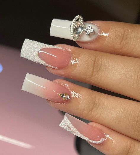 Square Acrylic Nails Gems, Cute Nails For Birthday Almond, Nail Inspo Birthday Set, Glitter Nails With Charms, Short Acrylic Nails With Rhinestones, Copy And Paste Latina Nails, Birthday Nail Designs Bling, Tapered Square Nails Design, Red Bling Nails