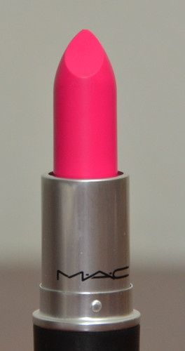 http://makeupit.com/Zykrd | Don't let sensitive skin stop you from applying makeup! Neon Pink Lipstick, Mac Candy Yum Yum, Lip Colours, Pink Lipstick, Mac Makeup, Mac Lipstick, Love Makeup, Pretty Makeup, All Things Beauty