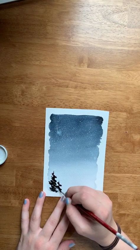 I love painting these dazzling starry nights using watercolor ✨ Check my Skillshare class for the full tutorial! (PS: This link will get you 2 months of Skillshare for free 🙌🏻) Starry Night Watercolor, Watercolor Starry Night, Night Sky Watercolor, Creative Art Ideas, Watercolor Night Sky, Sky Watercolor, Watercolor Video, Starry Nights, Watercolor Paintings Easy