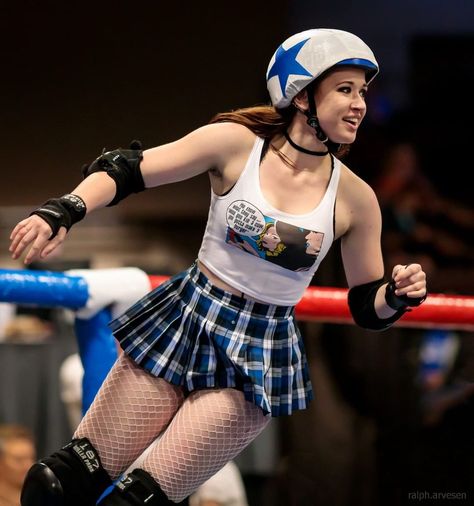 Roller Derby Costume, Roller Skating Outfits, Roller Derby Girls, Derby Outfits, Derby Girl, Roller Girl, Skating Outfits, Roller Derby, Roller Skate