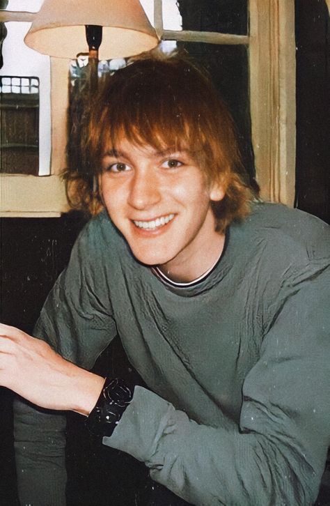 George Weasley Dr, George Weasley Cute, George Weasley Fanart, George Weasley Aesthetic, Harry Potter Boys, Weasley Aesthetic, Weasley Harry Potter, James Phelps, Phelps Twins