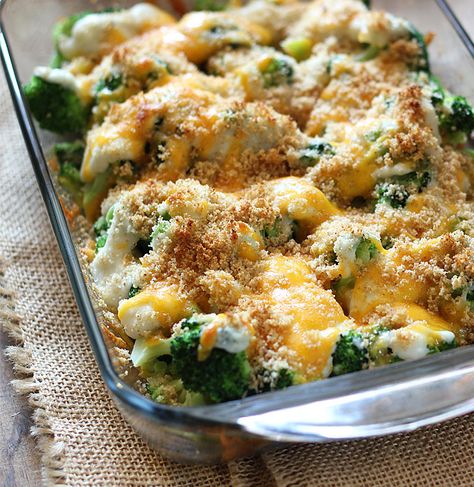 Broccoli Au Gratin Recipe, Broccoli Au Gratin, Chicken Divan Recipe, Broccoli Recipes Side Dish, Broccoli Side Dish, Diner Recept, Broccoli Recipes, Veggie Sides, Veggie Dishes