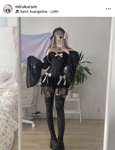 Nirvana Outfit, Dollcore Outfits, Bloomers Outfit, Boots Demonia, Goth Egirl, Dark Kawaii, Feminine Urge, Slay Outfits, Demonia Shoes