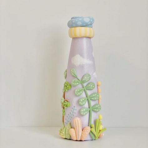 Air Dry Clay Bottle Art Ideas, Air Dry Clay Flower Vase, Bottle Art With Clay, Clay Bottle Art, Bottle Art Easy, Art With Clay, Diy Crafts Pencil Case, Clay Bottle, Bottle Decorations