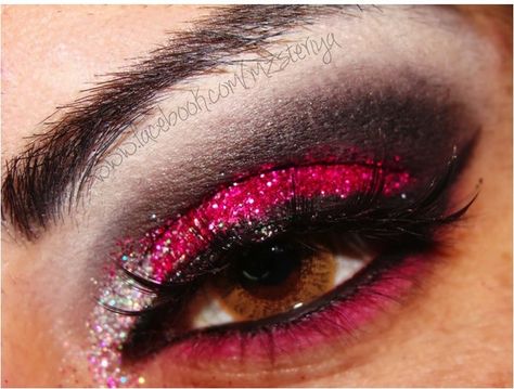 2000s Makeup Looks, Y2k Makeup, Scene Makeup, Alt Makeup, Swag Makeup, Alternative Makeup, Dope Makeup, Creative Eye Makeup, Pink Eyes