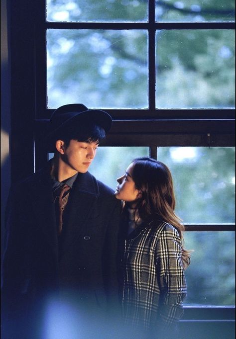 Aesthetic Whatsapp Status, Korean Photography, Aesthetic Status, Lofi Aesthetic, Korean Couple Photoshoot, Instagram Couples, Romantic Couple Images, Best Friend Couples, Beautiful Scenery Photography