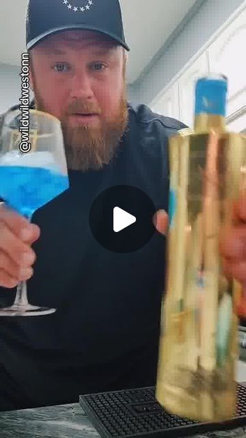 Au Vodka on Instagram: "Au Vodka Blue Raspberry 🥶

Distilled 5x made with a unique berry blend for a smooth sweet taste 🫐🔥

🎥 wildwildweston

www.auvodka.us" Blue Raspberry Svedka Recipes, Blue Raspberry Vodka Cocktails, Blue Raspberry Drinks Alcohol, Blue Raspberry Lotus Drink, Au Vodka, Absolut Vodka Raspberry, Vodka Blue, Blue Raspberry, Sweet Taste