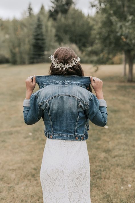 Jean Wedding Jacket, Wife Jean Jacket, Brides Jean Jacket, Jean Jackets For Bridesmaids, Jean Jacket Over Wedding Dress, Jean Jacket Wedding Dress, Bride Jean Jacket Wedding Ideas, Bridesmaid Jean Jacket, Wedding Dress With Jean Jacket