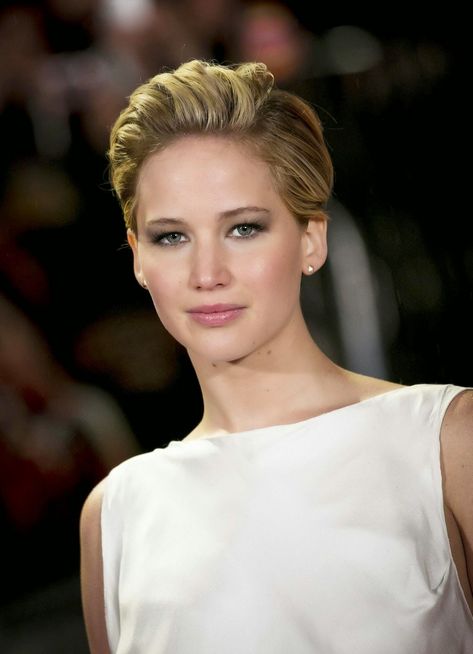 Jennifer Lawrence Haircut, Jennifer Lawrence Pixie, Hair Pushed Back, Jennifer Lawrence Short Hair, Jennifer Lawrence Hair, Games Characters, Short Red Hair, Red Carpet Hair, Bob Hairstyles With Bangs