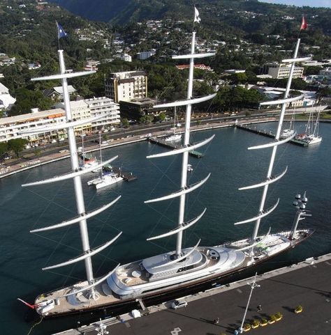 Maltese Falcon - The World's Largest Sailing Yacht Maltese Falcon Yacht, The Maltese Falcon, Maltese Falcon, Sailboat Yacht, Navi A Vela, Sailing Yachts, Sailing Vessel, Cool Boats, Sail Boats