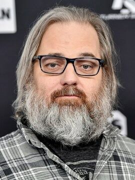 Dan Harmon - Writer, Producer, Comedian Hollywood Scenes, Daniel James, Dan Harmon, Drama Class, Running Jokes, Downey Junior, Emmy Award, People's Choice Awards, Comedy Tv