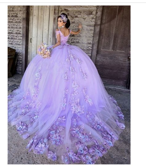 lavender dress Light Purple Quinceanera Dresses, Rapunzel Quince, Dresses Light Purple, Lavender Quinceanera Dresses, Cheap Quinceanera Dresses, Xv Dresses, Purple Quince, Quinceanera Themes Dresses, Purple Quinceanera Dresses