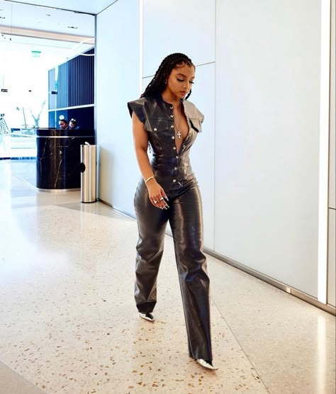 Chloe Bailey Outfits, Black Leather Jumpsuit, Extraordinary Fashion, Chloe Bailey, Chloe X Halle, Dressy Casual Outfits, Streetwear Fashion Women, Dressy Outfits, Cute Simple Outfits