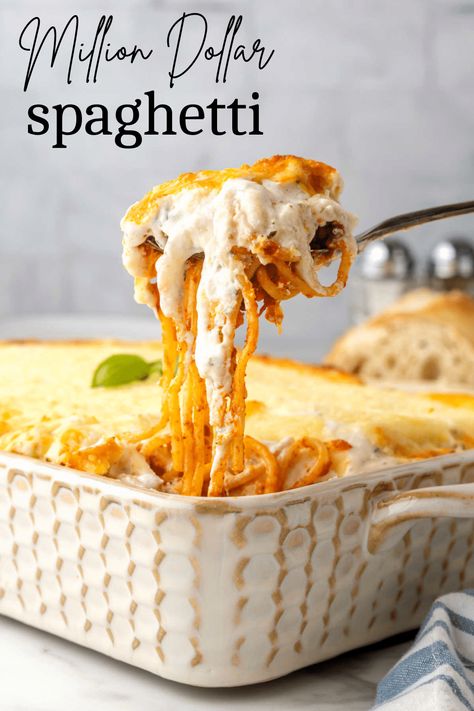 Million Dollar Spaghetti is a hearty spaghetti casserole that's creamy, cheesy, and packed with flavor. This easy pasta casserole is family-friendly and budget-friendly. Best Taco Casserole, Million Dollar Casserole, Cheesy Baked Spaghetti, Spaghetti Dishes, Spaghetti Bake, Easy Fast Dinner Recipes, Cheesy Spaghetti, Baked Spaghetti Casserole, Million Dollar Spaghetti