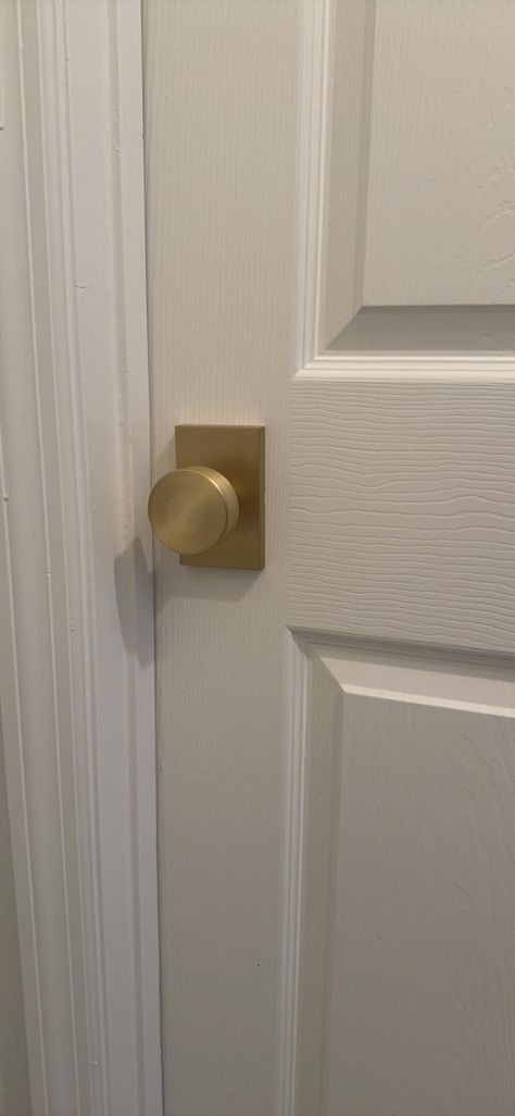 Mega Handles Passage I Door Knob for Hallway, Closet and Bathroom I Reversible Heavy Duty Design I Fits all Standard Door Sizes I Screws Included - Satin Brass (1 Pack) - Amazon.com Closet Door Knobs, Closet And Bathroom, Bedroom Doors, Gold Handles, Paint Colors For Home, Satin Brass, Door Knobs, Heavy Duty, Closet