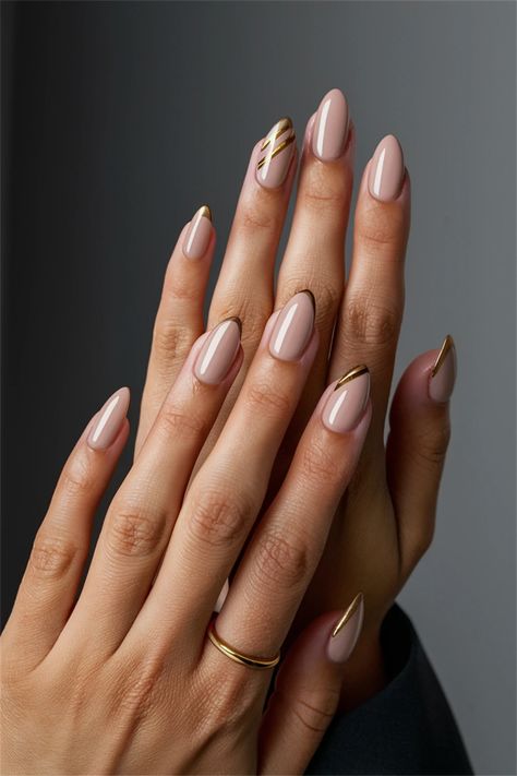 Transform your work vibe with these elegant simple nail ideas that scream sophistication! Picture clean, nude nails with a subtle matte finish and a single glossy accent nail on each hand, perfect for those killer meetings. This versatile style keeps it professional while adding a hint of personality, ensuring you’re always ready to make a statement. Whether at the office or on Zoom, these nails are a flawless choice! Bridesmaid Nails Neutral, Nude Nails With Gold Accent, Professional Nails For Work, Simple November Nails, Office Nails Professional, Mundane Beauty, Elegant Nude Nails, November Nails Designs, Tip Nail Ideas