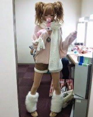 Agejo Gyaru, Hime Gyaru, Gyaru Fashion, Winter Fits, J Fashion, Really Cute Outfits, Visual Kei, Kawaii Fashion, Japanese Fashion