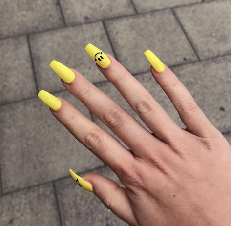 #raver #yellow #smile #happy #nails #yellownails Yellow Happy Face Nails, Yellow Nail Ideas, Smiley Face Yellow, Smile Nails, Yellow Acrylic Nails, Acrylic Nails Yellow, Face Nails, Yellow Nail Art, Yellow Nails Design