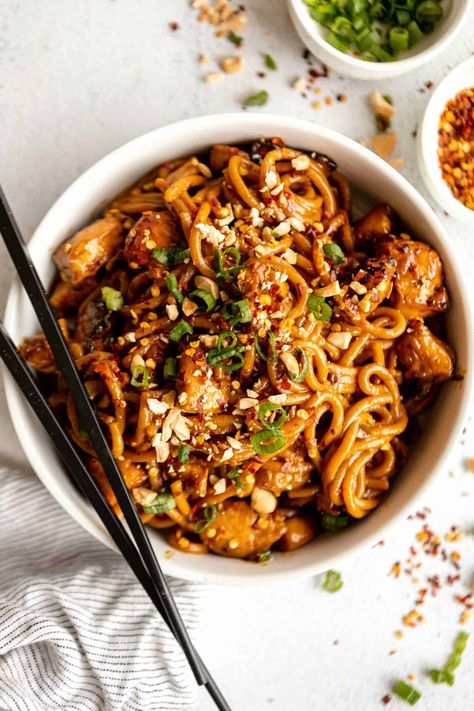 Kung Pao Chicken Noodles - Eat With Clarity Thai Peanut Chicken Noodles, Peanut Chicken Noodles, Spicy Peanut Chicken, Spicy Chicken Noodles, Chinese Meals, 2023 Food, Asian Noodle Recipes, Marry Me Chicken, Chicken Noodles