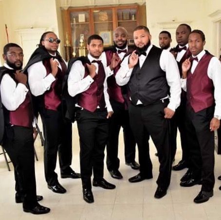 Burgundy Vest Groomsmen, Burgundy Wedding Party Groomsmen, Black And Burgundy Wedding Party, Groomsmen Attire Burgundy, Burgundy Groomsmen Attire, Black And Burgundy Suit, Burgandy And Gold Wedding, Burgundy Tux, All Black Tux