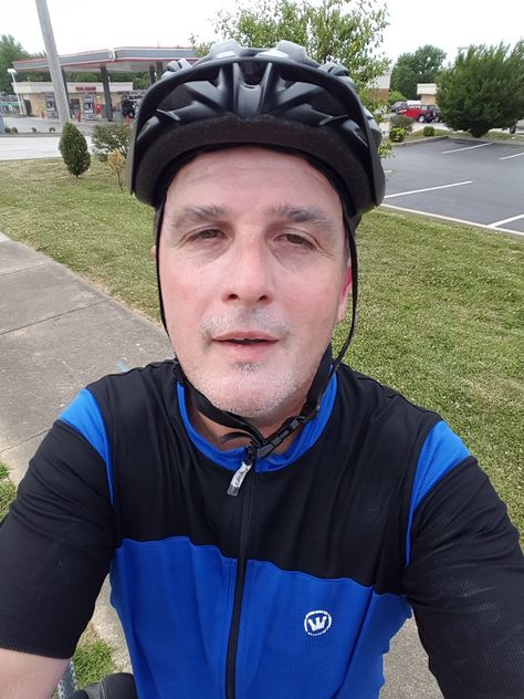 7/12/17 - Biked to Creve Couer Lake today.  Almost home. Jay Dangler, Man Selfie, Work Profile, Deni Denials, Free Money Hack, Sweet Love Text, Apple Gift Card, American Guy, Video Call With Boyfriend Screen Photo