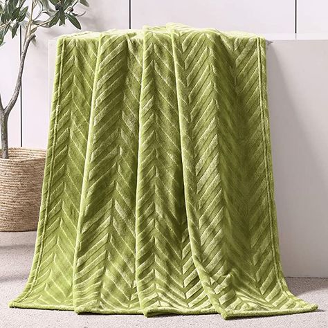 Fluffy Sofa, House Vibes, Green Blanket, Blanket For Couch, Green Bedding, Sofa Blanket, Bedding Stores, Soft Throw Blanket, Chevron Design