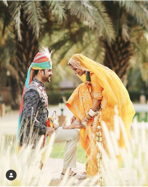 Pre Wedding Photoshoot Beach, Indian Wedding Poses, Groom Photoshoot, Indian Wedding Photography Couples, Bridal Photography Poses, Pre Wedding Photoshoot Outdoor, Indian Wedding Couple Photography, Bride Photography Poses, Indian Wedding Couple