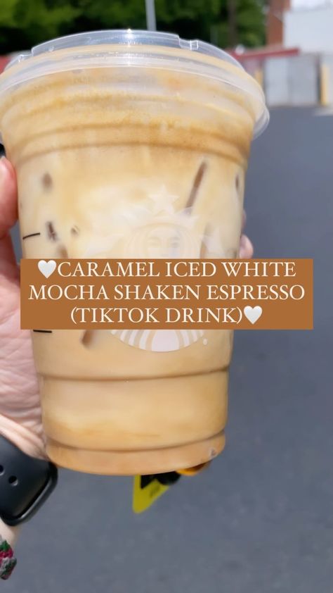 Starbucks Recipes Shaken Espresso, Starbucks Drinks To Try Espresso, Low Carb Ice Coffee, Starbucks Iced Shaken Espresso Drinks, Quad Espresso Starbucks Drinks, Starbucks Expresso Orders, Starbucks Drinks Shaken Espresso, Ice Shaken Espresso Starbucks, Starbucks Drinks With Espresso