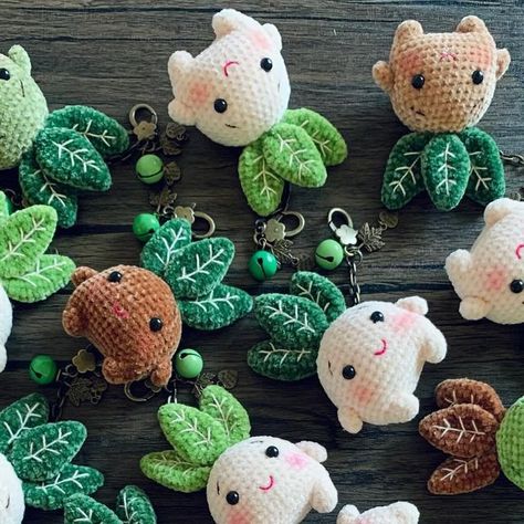 Crochet Mandrake Pattern, Crochet Mandrake, Amigurumi Plants, Spring Crochet, Hippie Crochet, Forest Baby, Quick Crochet Patterns, December 27, Quick Crochet