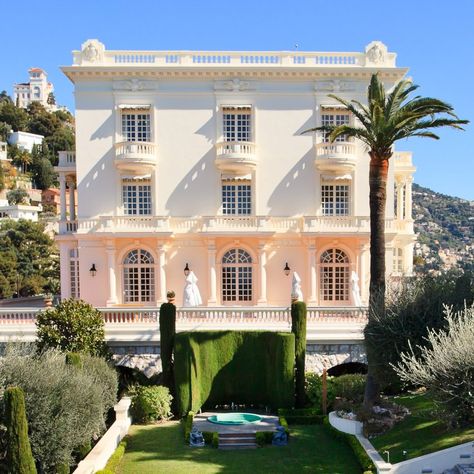 Monaco Villa, Cool Mansions, Monaco Luxury, French Villa, English Houses, Designer Homes, Commercial And Office Architecture, Mansions Homes, French Decor