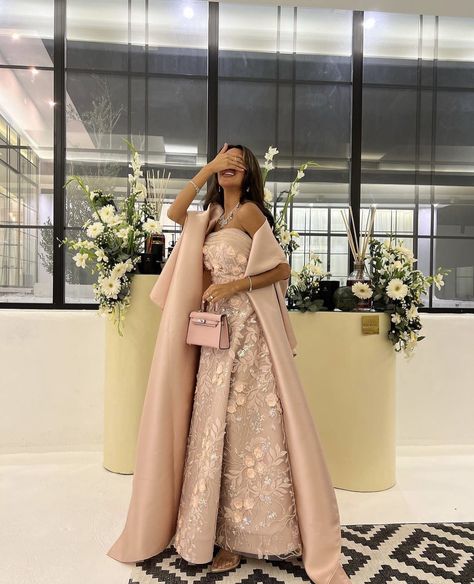 Wedding Guest Dress Arab, Arabic Wedding Dress, فستان زهري, Cute Formal Dresses, Chic Evening Dress, Classy Prom Dresses, Fancy Dresses Long, Womens Wedding Dresses, Modest Dresses Casual