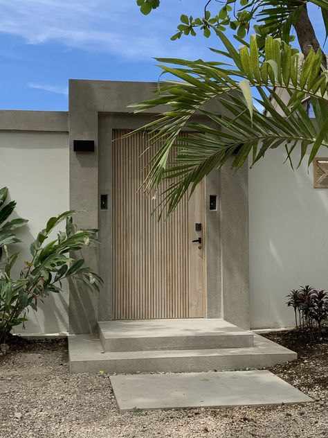 Wabi Sabi House, Compound Wall Design, Front Wall Design, Entrance Gates Design, House Gate Design, Entrance Design, Front House Landscaping, Beach House Design, Spanish House