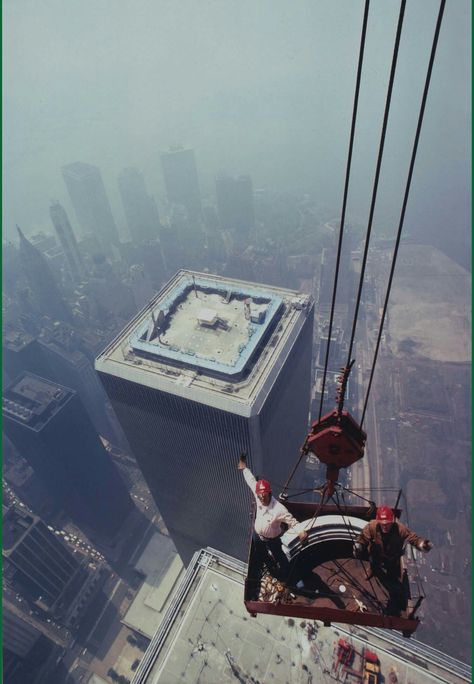 Iron workers from Local #40 build the World Trade Center Antenna in New York City, 1978  PHOTO: Peter B. Kaplan World Trade Center Attack, World Trade Center Nyc, Photos Rares, Nyc History, North Tower, Trade Centre, Historical Images, Twin Towers, Trade Center