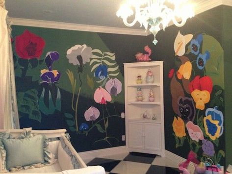 Alice in Wonderland nursery ideas - Alice-in-Wonderland.net blog Alice In Wonderland Bedroom, Wonderland Nursery, Girls Bedroom Themes, Alice In Wonderland Room, Deco Disney, Holly Madison, Diy Organizer, Disney Rooms, Nursery Mural