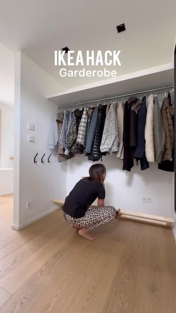 MY HOUSES DECORS on Instagram: "Amazing IKEA HACK by @live.like.archi ❤️
Tag someone would love to see this 🥰

#ikeahack #ikea #diy #garderobe #flur #flurinspiration #schuhregal #flurideen" Ikea Besta Hallway, Ikea Hack Wardrobe, Wardrobe Hallway, Ikea Wardrobe Hack, Ikea Closet Hack, Closet Office Organization, Besta Hack, Dressing Ikea, Ikea Closet Organizer