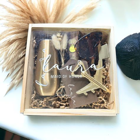 Destination proposal box  Includes  * sunglasses * luggage tag * bottle opener  * personalized wooden box * hair clip * personalized tumbler Destination Proposal, Beach Bridesmaids, Asking Bridesmaids, Bridesmaid Gift Boxes, Bridesmaid Box, Proposal Box, Bridal Party Proposal, Bridesmaid Proposal Box, Personalized Tumbler