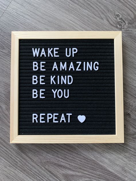 School Marquee Messages, Grateful Letterboard Quotes, Things To Write On Letter Board, Felt Board Quotes Inspirational, Back To School Message Board Quotes, Office Message Board Ideas, August Letterboard Quotes, School Letter Board Quotes, Letter Board Quotes Inspirational