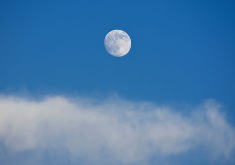 Moon During The Day Aesthetic, Today Moon Pic, Moon During The Day, Daytime Moon, Moon In Morning Sky, Native American Literature, View From A Blue Moon, Pretty Moon, Moon Meaning