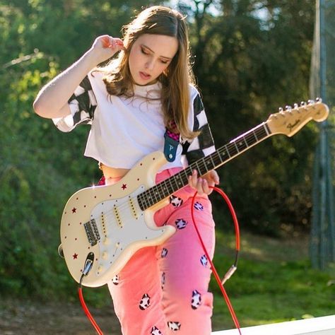 ✨ soccer mommy ✨ (@soccermommyband) • Instagram photos and videos Soccer Mommy Band, Soccer Mommy, Bi Panic, Music Vibes, Things To Do With Boys, Guitar Girl, Female Guitarist, Indie Pop, Tour Dates