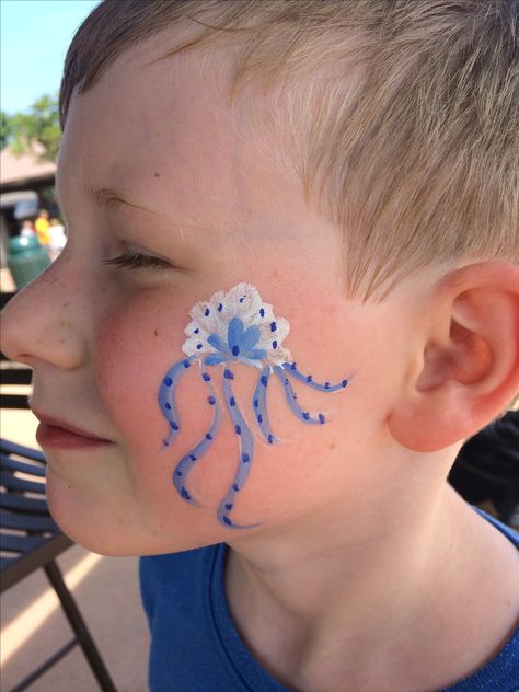 Jellyfish Face Paint, Fish Face Painting, Ocean Face Paint, Paint Jellyfish, Under The Sea Costumes, Painting Fish, Fish Face, Painting Face, Artisan Tiles