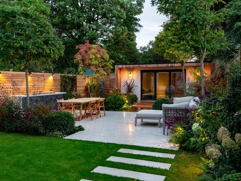 Small London Garden, Kitchen Unit, Back Garden Design, Artificial Lawn, London Garden, Entertaining Space, Tropical Oasis, Patio Garden Design, Garden Rooms