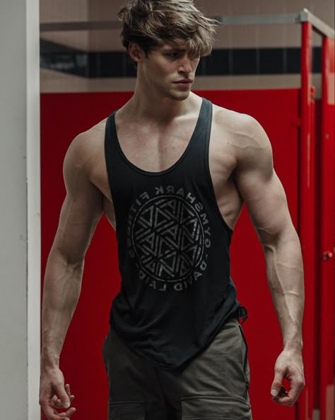 David Laid on Instagram: “Precision Designed with Every Detail In Mind - Curved Dipped Hem - Contoured Fit - Thinner Straps - New Fabric - Better Everything - 4…” David Laid, Jeff Seid, Buff Guys, Gym Boy, Workout Splits, Gym Guys, Gym Photos, Kickboxing Workout, Workout Results