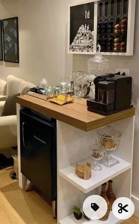 Coffee Bar Cart Ideas Modern, Mini Bar At Home, Diy Home Bar, College Decor, Salon Suites, Home Design Diy, Studio Apartment Layout, Coffee Bar Home, Multipurpose Room