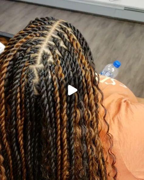 Twist Goddess Braids Hairstyles, Mirco Twist Styles, Small Boho Senegalese Twist, Expression Twist Braids Hairstyles, Boho Goddess Senegalese Twist, Color Twist Braids Black Women, Seglanese Twist, Box Braid Twist Hairstyles, Knotless Box Braids Wavy Ends