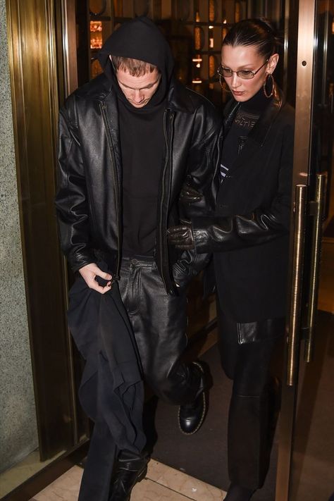 Mark Kalman Outfits, Bella Hadid And Marc Kalman, Marc Kalman, Justin Bieber Outfits, Bella Hadid Street Style, Bella Hadid Outfits, Bella Hadid Style, Paparazzi Photos, Blogger Outfits