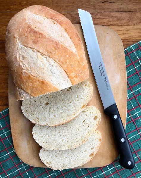 How to make a simple hearth bread | King Arthur Flour: Hearth bread, the simplest version of crusty chewy artisan bread, is well within your reach — even if this is the first yeast loaf you've ever baked. Hearth Bread, Breakfast Deserts, Homemade Ciabatta Bread, Bread Flour Recipe, Baking Savory, King Arthur Recipes, Dishes To Cook, King Arthur Flour Recipes, Bread Winners