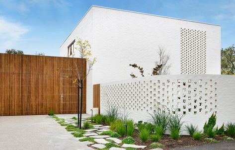 Lodges Design, Brick Fence, Melbourne House, The Local Project, Australian Architecture, Most Beautiful Gardens, White Brick, Australian Homes, Fence Design