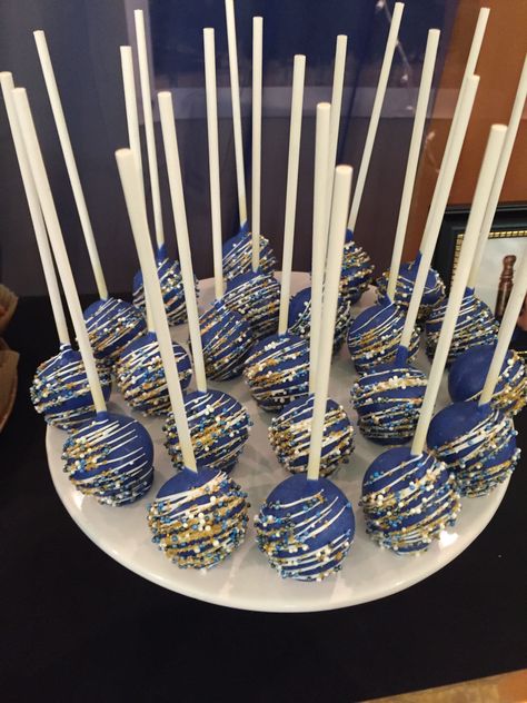 Navy blue and gold cakepops Navy And Gold Birthday Party, Navy Blue Gold Party Decorations, Gold And Blue Theme Party, Gold And Blue Party Decor, Blue And Gold Themed Party, Navy And Gold Party Ideas, Royal Blue And Gold Party Theme, Prom Themes Starry Night Decoration Party Ideas, Space Theme Graduation Party