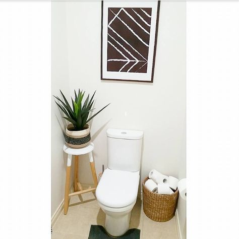 Plant, basket, framed art Kmart Bathroom, Kmart Decor, Wc Decoration, Kmart Home, Art Basket, First Apartment Decorating, House Organisation, Toilet Room, Casa Vintage