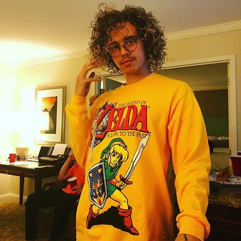 ‪New Year, New Me.‬ Logic Bobby Tarantino, Bobby Tarantino, Logic Rapper, Complex Magazine, Best Rapper Alive, New Year New Me, Best Rapper, New Me, Runway Models